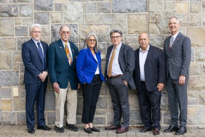 Group photo of the 2025 induction class of the College of Science Hall of Distinction.